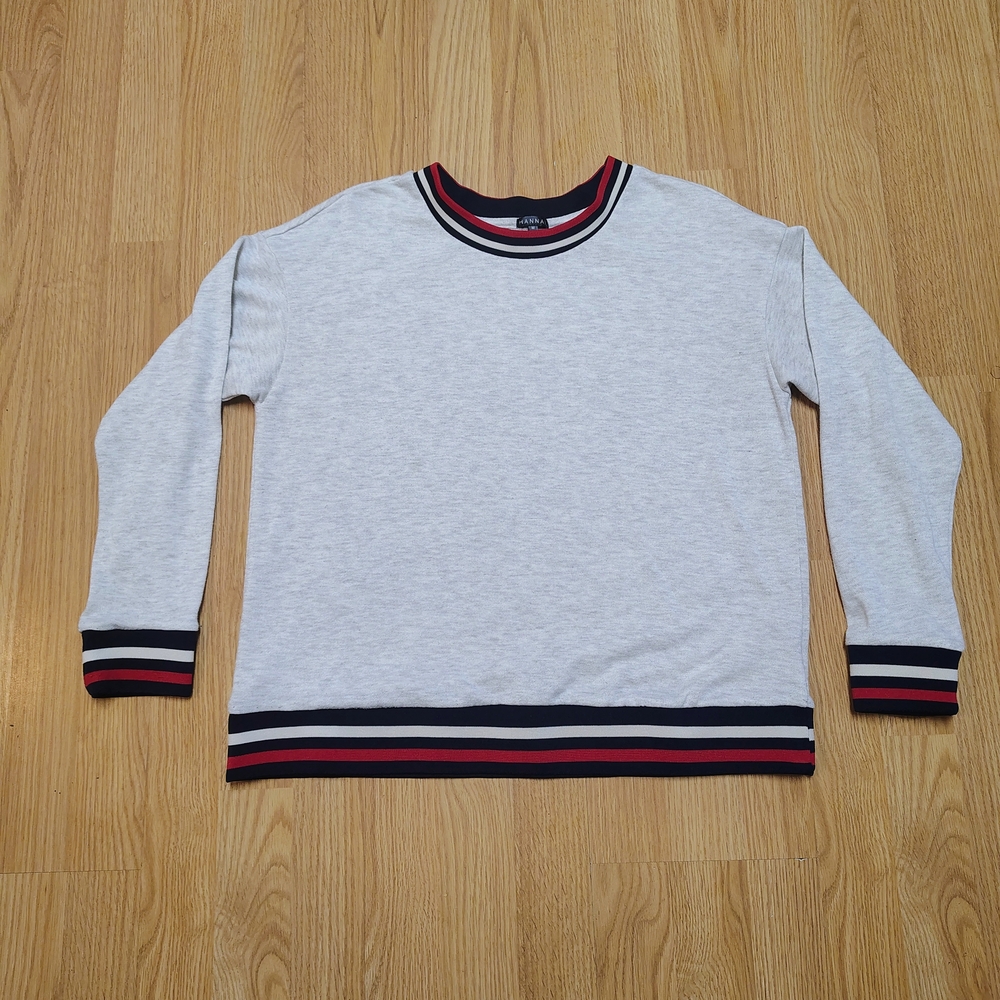 Hannah Woman's ,Light Gray Crewneck Sweater with Red and Black Stripessize M
